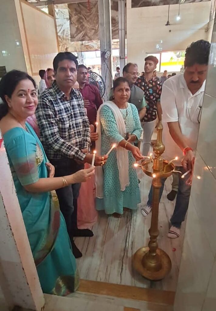 Library open at Kherwadi, Bandra Mumbai