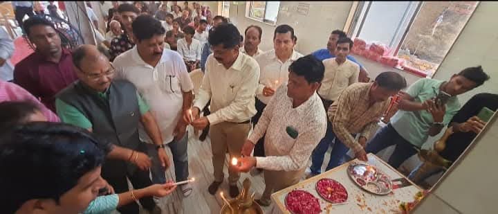 Library open at Kherwadi, Bandra Mumbai